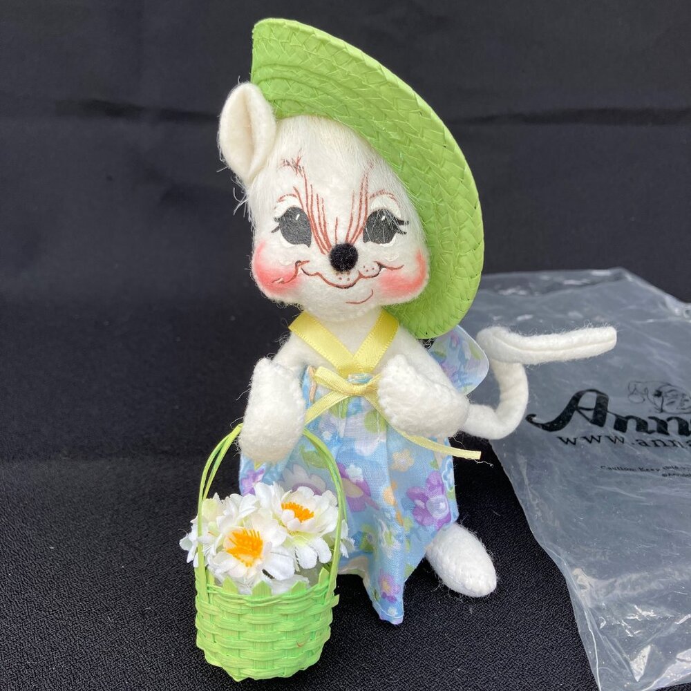Annalee Spring Flowers Posable Girl White Mouse